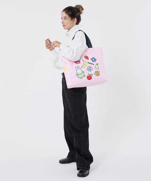 LeSportsac(レスポートサック)の「LG REVERSIBLE TOTE 2WAY ミッフィートート(トートバッグ・レディース・ピンク・FREE)」の9枚目の写真