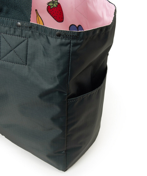 LeSportsac(レスポートサック)の「LG REVERSIBLE TOTE 2WAY ミッフィートート(トートバッグ・レディース・ピンク・FREE)」の4枚目の写真