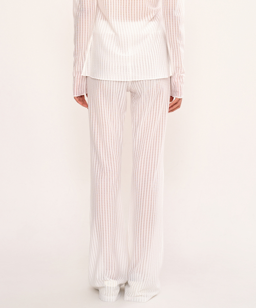 FANYOUNG(ファンヤング)の「シースルーブーツカットレギンス ホワイト(その他パンツ・レディース・その他・ONE SIZE)」の4枚目の写真