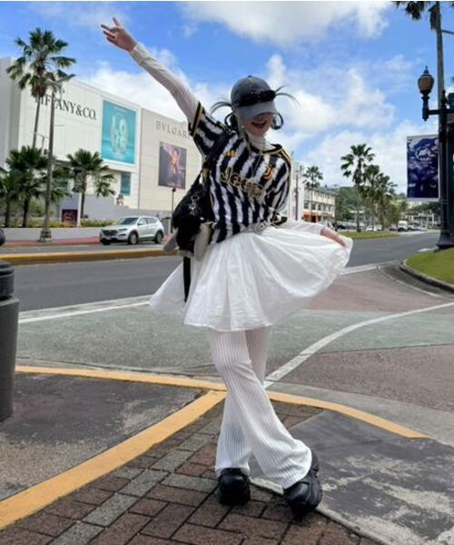 FANYOUNG(ファンヤング)の「シースルーブーツカットレギンス ホワイト(その他パンツ・レディース・その他・ONE SIZE)」の6枚目の写真