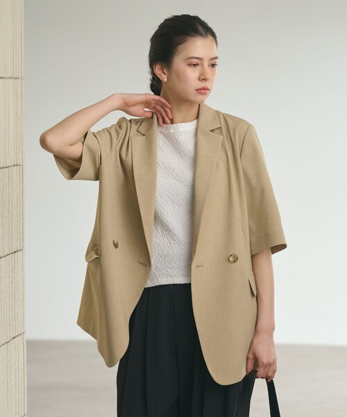 BEAUTY&YOUTH UNITED ARROWS（ビューティーアンドユースユナイテッドアローズ）の「ハーフスリーブ ジャケット 吸水速乾 防シワ（テーラードジャケット・レディース・ダークグレー/ベージュ/モカ・S/M）」の3枚目の写真