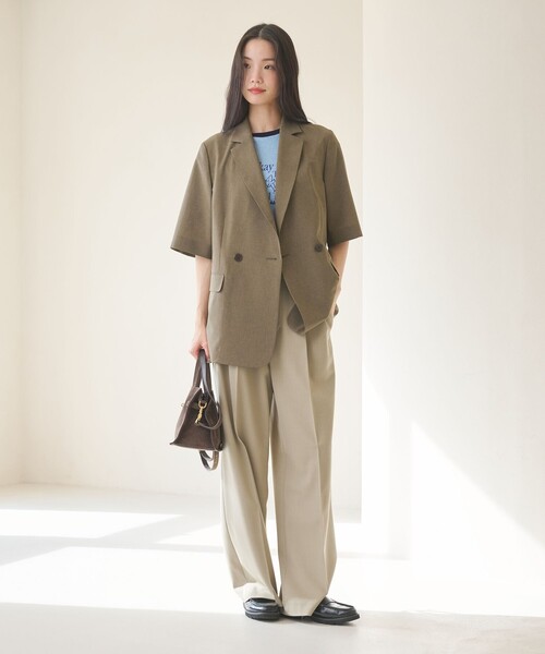 BEAUTY&YOUTH UNITED ARROWS（ビューティーアンドユースユナイテッドアローズ）の「ハーフスリーブ ジャケット 吸水速乾 防シワ（テーラードジャケット・レディース・ダークグレー/ベージュ/モカ・S/M）」の6枚目の写真