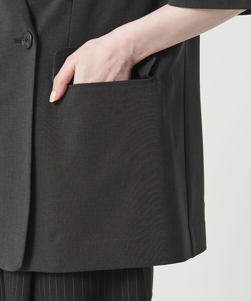 BEAUTY&YOUTH UNITED ARROWS(ビューティーアンドユースユナイテッドアローズ)の「ハーフスリーブ ジャケット 吸水速乾 防シワ ウォッシャブル(テーラードジャケット・レディース・ダークグレー/ベージュ/モカ/ダークブラウン・S/M)」の12枚目の写真