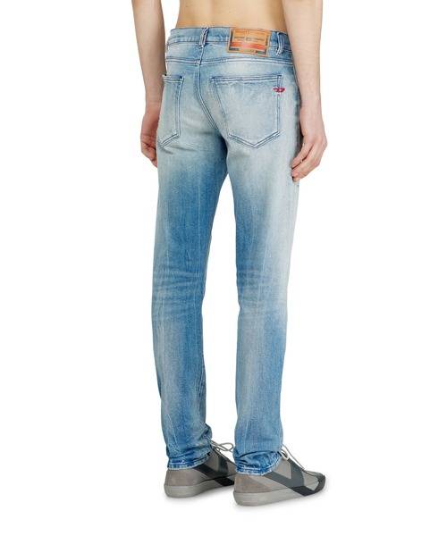 DIESEL(ディーゼル)の「メンズ デニムパンツ 2019 D-STRUKT L.30(デニムパンツ・メンズ・ライトインディゴブルー・32inch/26inch/28inch/34inch/30inch)」の11枚目の写真