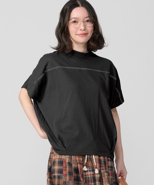 KRIFF MAYER Lady's Collection(クリフメイヤーレディースコレクション)の「【汗染み防止・撥水防汚・速乾・接触冷感】ウェットプロテクトレースコクーンT(Tシャツ/カットソー・レディース・ブラウン/カラフル/ブラック/オフホワイト/グレー/セージグリーン・MEDIUM/LARGE)」の1枚目の写真