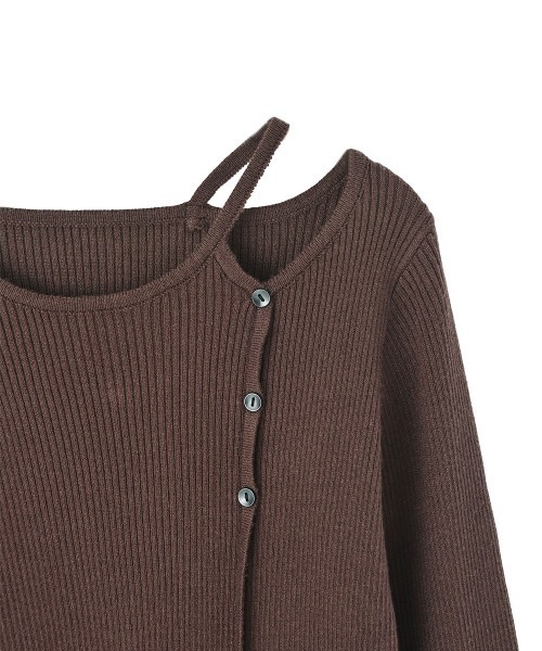 marjour（マージュール）の「SHOULDER CUTOUT RIB KNIT（ニット/セーター・レディース・ブラウン・M）」の3枚目の写真