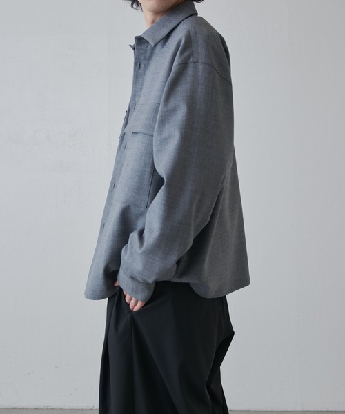 Lui's（ルイス）の「ダブルポケットオーバーシャツブルゾン（シャツ/ブラウス・メンズ・グレー/ブラック・M/S）」の9枚目の写真
