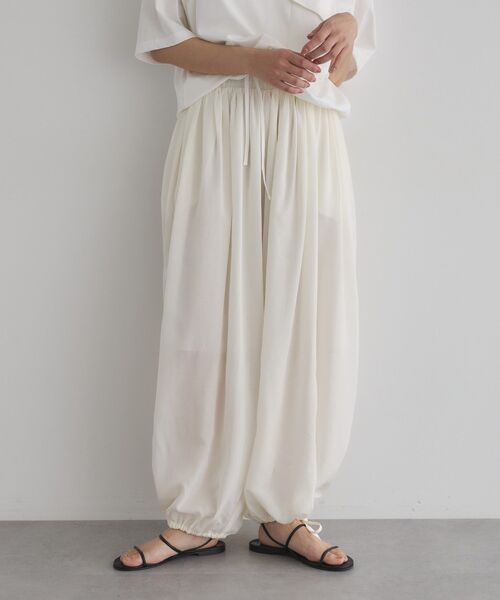 GARAGE OF GOOD CLOTHING（ガレージオブグッドクロージング）の「バルーンギャザーロングパンツ（その他パンツ・レディース・ネイビー/ブラック/オフホワイト・FREE）」の16枚目の写真