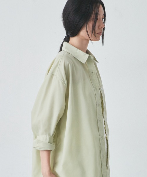 ANF.MUU(アンフムー)の「オーバーサイズベーシックシャツ(シャツ/ブラウス・レディース・ライトピンク/サックスブルー/ライトブルー/ネイビー/ライトグリーン/ホワイト・FREE)」の2枚目の写真