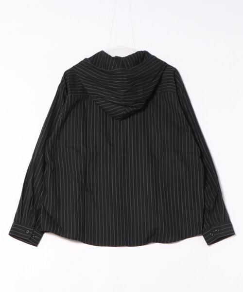 Revo.（レボ）の「オーバーサイズ ストライプ オンブレチェック フードシャツ（シャツ/ブラウス・メンズ・ブルー系その他/ブラック/アイボリー/チャコール/ホワイト系その他/ブラック系その他・L/M）」の7枚目の写真