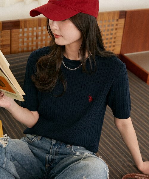 U.S. POLO ASSN.（ユーエスポロアッスン）の「U.S. POLO ASSN. × PUBLUX/ユーエスポロアッスン 別注 クルーネック ケーブルニット　限定展開（ニット/セーター・レディース・オフホワイト/チャコールグレー/グレー/ブラウン/ネイビー・ﾌﾘ-）」の20枚目の写真