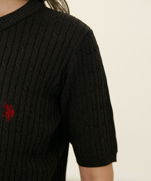U.S. POLO ASSN.（ユーエスポロアッスン）の「U.S. POLO ASSN. × PUBLUX/ユーエスポロアッスン 別注 クルーネック ケーブルニット　限定展開（ニット/セーター・レディース・オフホワイト/チャコールグレー/グレー/ブラウン/ネイビー・ﾌﾘ-）」の7枚目の写真