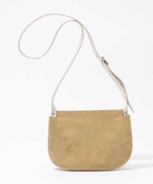 TOMORROWLAND (トゥモローランド)の「ADVENE THE SMALL DUET クロスボディバッグ(ショルダーバッグ・レディース・ライトベージュ・FREE)」の8枚目の写真