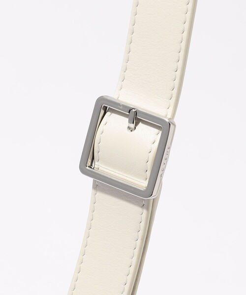 TOMORROWLAND (トゥモローランド)の「ADVENE THE SMALL DUET クロスボディバッグ(ショルダーバッグ・レディース・ライトベージュ・FREE)」の11枚目の写真