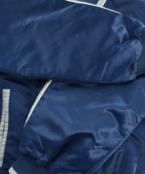 NBA/NFL/NHL/MLB(エヌビーエーエヌエフエルエヌエイチエルエムエルビー)の「【USED】Y2K G-III Apparel “MLB New York Yankees” ナイロン アワードジャケット(スタジャン・メンズ・ネイビー・X-LARGE)」の14枚目の写真
