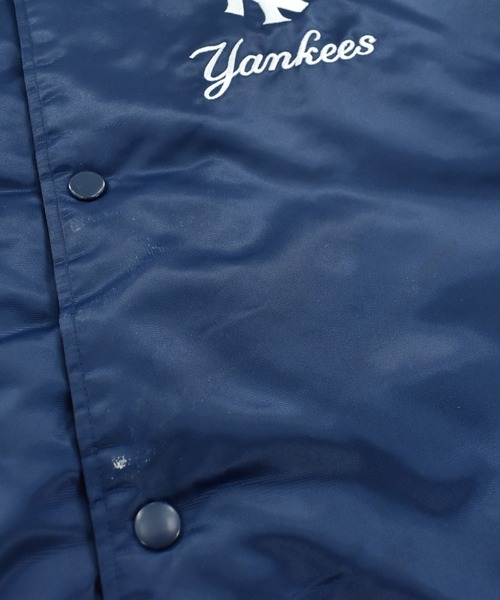 NBA/NFL/NHL/MLB(エヌビーエーエヌエフエルエヌエイチエルエムエルビー)の「【USED】Y2K G-III Apparel “MLB New York Yankees” ナイロン アワードジャケット(スタジャン・メンズ・ネイビー・X-LARGE)」の12枚目の写真