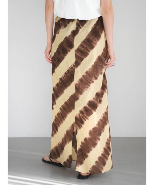 Ungrid(アングリッド)の「タイダイアイラインスカート(スカート・レディース・ブラウン/ブルー・FREE)」の13枚目の写真