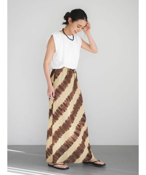 Ungrid(アングリッド)の「タイダイアイラインスカート(スカート・レディース・ブラウン/ブルー・FREE)」の15枚目の写真