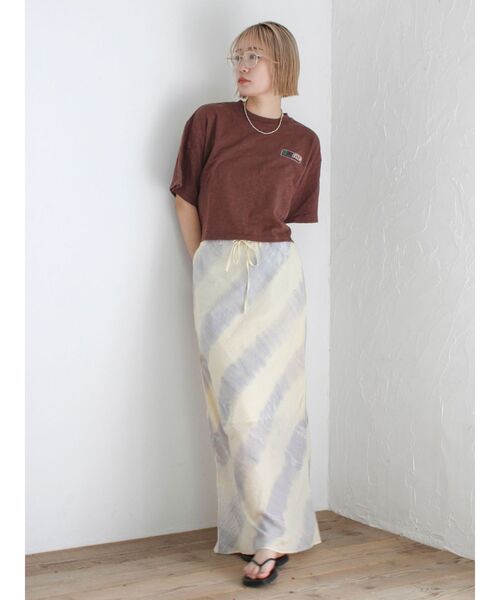 Ungrid(アングリッド)の「タイダイアイラインスカート(スカート・レディース・ブラウン/ブルー・FREE)」の18枚目の写真