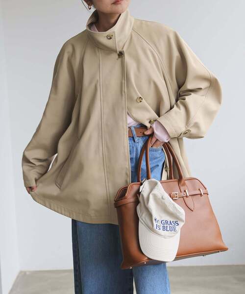 SLOBE IENA（スローブイエナ）の「《WEB限定/追加3》撥水テントラインコート（その他アウター・レディース・ベージュ/ネイビー・FREE）」の22枚目の写真