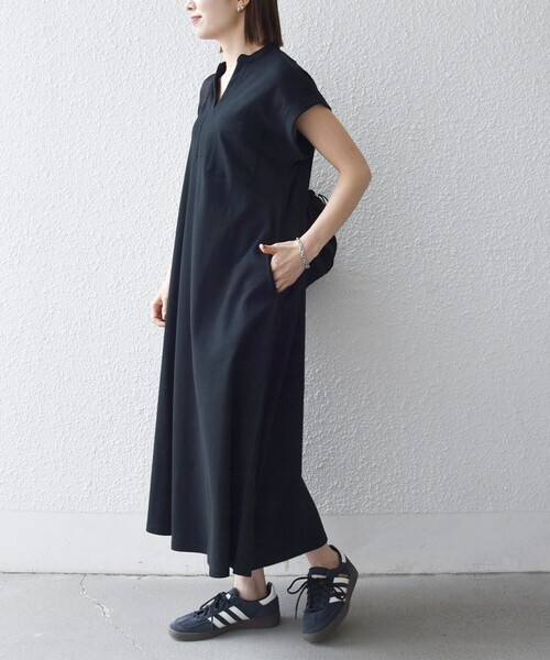 SHIPS any(シップス エニィ)の「SHIPS any:〈接触冷感/汗染み防止加工/洗濯機可能〉スキッパー Aライン ワンピース(ワンピース・レディース・グレー系その他/ブラック/ブルー・ONE SIZE)」の9枚目の写真
