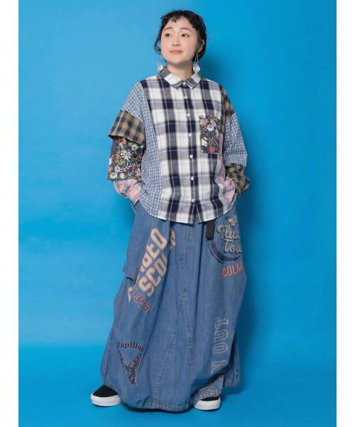 ScoLar（スカラー）の「161673：チェックorストライプ 総柄アシメパッチワークシャツ（シャツ/ブラウス・レディース・ブラック/ブルー・M）」の4枚目の写真