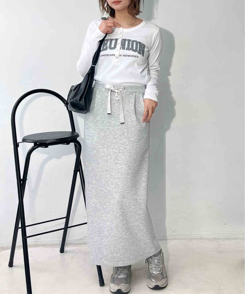 AS KNOW AS plus（アズノゥアズプラス）の「〇スフレ Iラインタイトロングスカート  セットアップ対応アイテム（スカート・レディース・ネイビー/杢グレー/チャコールグレー・FREE）」の14枚目の写真