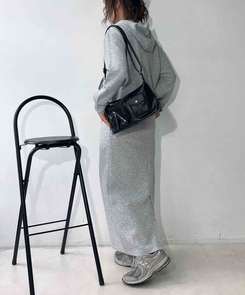 AS KNOW AS plus（アズノゥアズプラス）の「〇スフレ Iラインタイトロングスカート  セットアップ対応アイテム（スカート・レディース・ネイビー/杢グレー/チャコールグレー・FREE）」の19枚目の写真