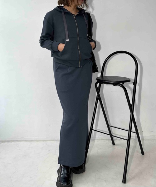 AS KNOW AS plus（アズノゥアズプラス）の「〇スフレ Iラインタイトロングスカート  セットアップ対応アイテム（スカート・レディース・ネイビー/杢グレー/チャコールグレー・FREE）」の22枚目の写真