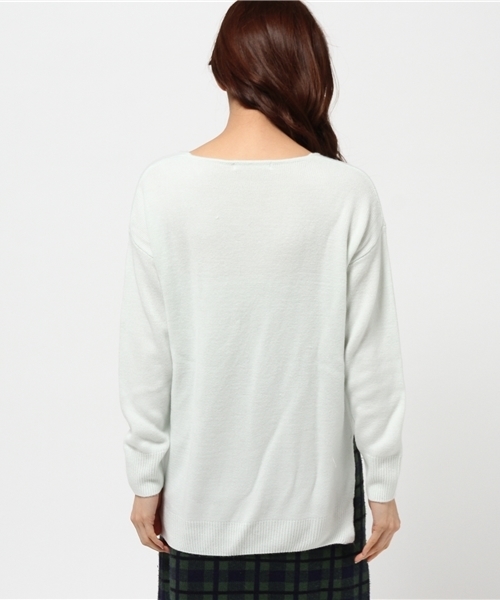 one after another NICE CLAUP（ワンアフターアナザーナイスクラップ）の「【ナイスクラップ】シンプルＶネックニット（ニット/セーター・レディース・アイボリー/ミント/ライトグレー/チャコールグレー・FREE）」の7枚目の写真