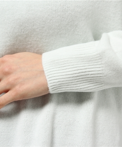 one after another NICE CLAUP（ワンアフターアナザーナイスクラップ）の「【ナイスクラップ】シンプルＶネックニット（ニット/セーター・レディース・アイボリー/ミント/ライトグレー/チャコールグレー・FREE）」の9枚目の写真