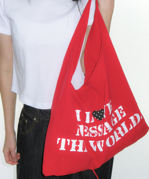 AMESWORLDWIDE（アメスワールドワイド）の「LETTERING CASUAL HOBO BAG RED（ショルダーバッグ・レディース・その他・FREE）」の7枚目の写真