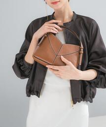 URBAN RESEARCH ROSSO WOMEN（アーバンリサーチ　ロッソ）の「AULENTTI　フロント Vライン バッグ（ハンドバッグ）」