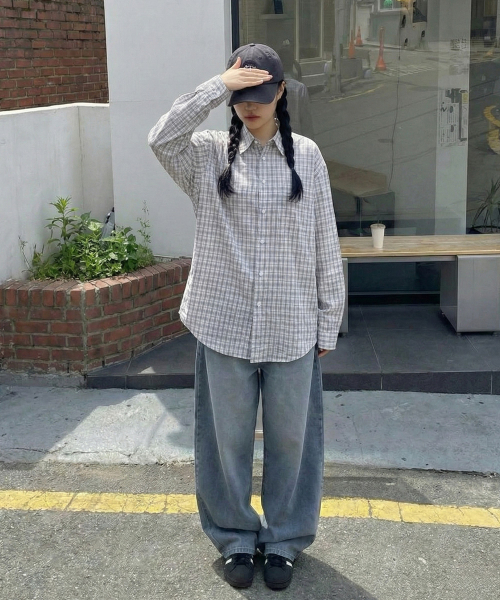 MOZMOZ(モズモズ)の「ソフトベーシックライトチェックシャツグレー(シャツ/ブラウス・レディース・その他・M/XL/XXL)」の5枚目の写真
