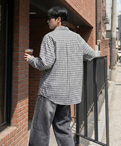 MOZMOZ(モズモズ)の「ソフトベーシックライトチェックシャツグレー(シャツ/ブラウス・レディース・その他・M/XL/XXL)」の11枚目の写真