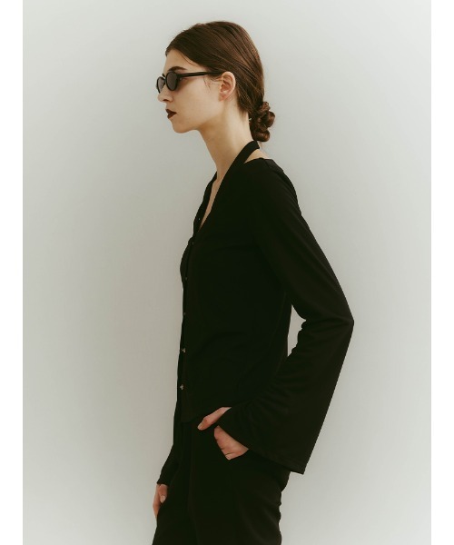 ILANIS(イラニス)の「2way Ease Cardigan(Tシャツ/カットソー・レディース・ブラック/オフホワイト/ライトブルー・FREE)」の6枚目の写真