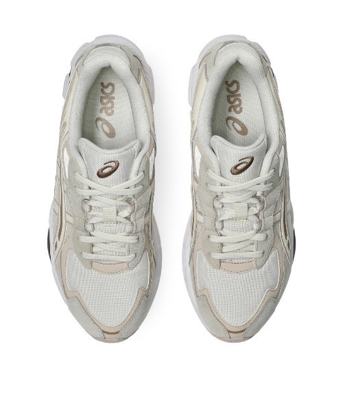 ASICS(アシックス)の「ASICS GEL-NYC 2055(アシックス ゲル エヌワイシー 2055)(スニーカー・レディース・ベージュ系・23cm/23.5cm/24cm/24.5cm/25cm)」の4枚目の写真
