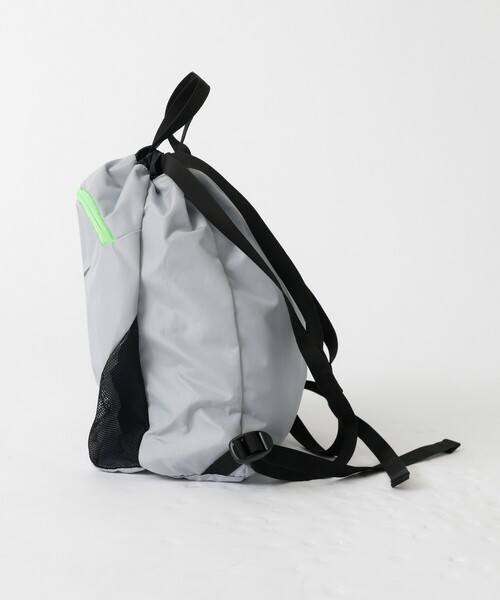 NIKE（ナイキ）の「【NIKE / ナイキ】1994039 プールバッグ / リュック / 14L / ユニセックス（バックパック/リュック・メンズ・ブラック/グレー/サックスブルー・フリー）」の12枚目の写真