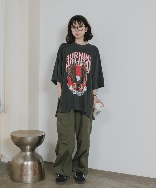 Chick(チック)の「Printed Crew-Neck Oversized T-Shirt / プリントデザイン クルーネックビッグTシャツ 2026年 夏 夏服(Tシャツ/カットソー・レディース・チャコールグレー/ベージュ/グリーン・FREE)」の11枚目の写真