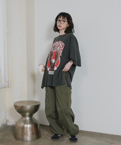 Chick(チック)の「Printed Crew-Neck Oversized T-Shirt / プリントデザイン クルーネックビッグTシャツ 2026年 夏 夏服(Tシャツ/カットソー・レディース・チャコールグレー/ベージュ/グリーン・FREE)」の13枚目の写真