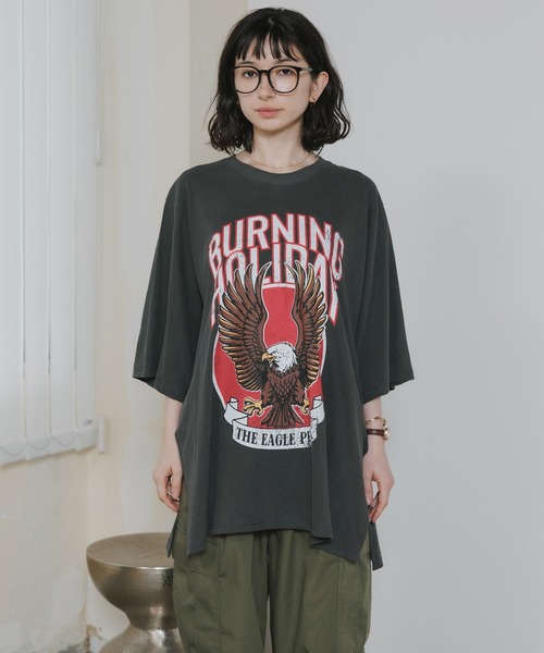 Chick(チック)の「Printed Crew-Neck Oversized T-Shirt / プリントデザイン クルーネックビッグTシャツ 2026年 夏 夏服(Tシャツ/カットソー・レディース・チャコールグレー/ベージュ/グリーン・FREE)」の19枚目の写真