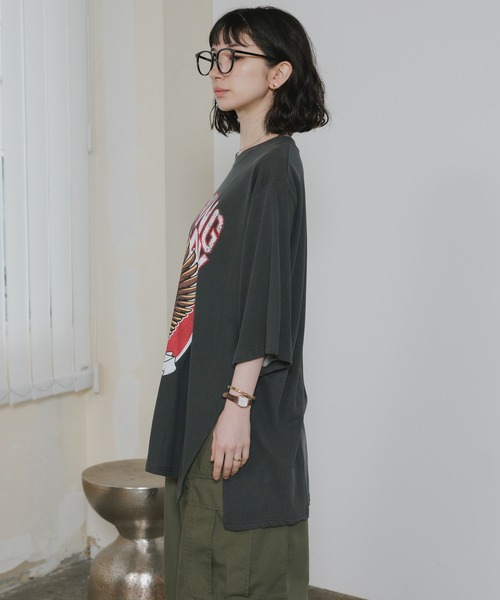 Chick(チック)の「Printed Crew-Neck Oversized T-Shirt / プリントデザイン クルーネックビッグTシャツ 2026年 夏 夏服(Tシャツ/カットソー・レディース・チャコールグレー/ベージュ/グリーン・FREE)」の20枚目の写真