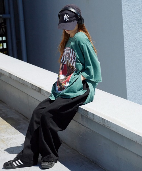 Chick(チック)の「Printed Crew-Neck Oversized T-Shirt / プリントデザイン クルーネックビッグTシャツ 2026年 夏 夏服(Tシャツ/カットソー・レディース・チャコールグレー/ベージュ/グリーン・FREE)」の16枚目の写真