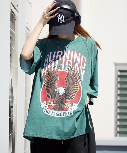 Chick(チック)の「Printed Crew-Neck Oversized T-Shirt / プリントデザイン クルーネックビッグTシャツ 2026年 夏 夏服(Tシャツ/カットソー・レディース・チャコールグレー/ベージュ/グリーン・FREE)」の18枚目の写真