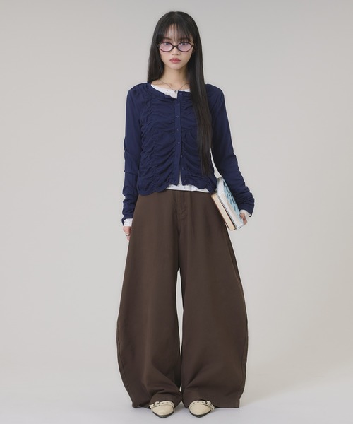 apres jour mignon(アプレジュールミニョン)の「シャーリングカットカーディガン(カーディガン/ボレロ・レディース・ネイビー/杢グレー/オフホワイト・フリー/LARGE)」の6枚目の写真