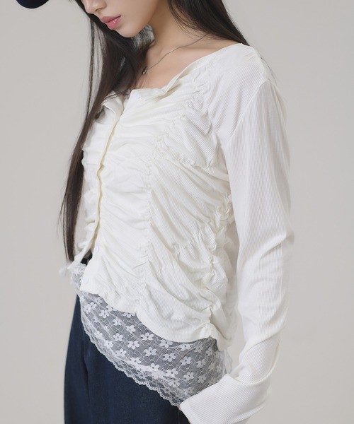 apres jour mignon(アプレジュールミニョン)の「シャーリングカットカーディガン(カーディガン/ボレロ・レディース・ネイビー/杢グレー/オフホワイト・フリー/LARGE)」の7枚目の写真