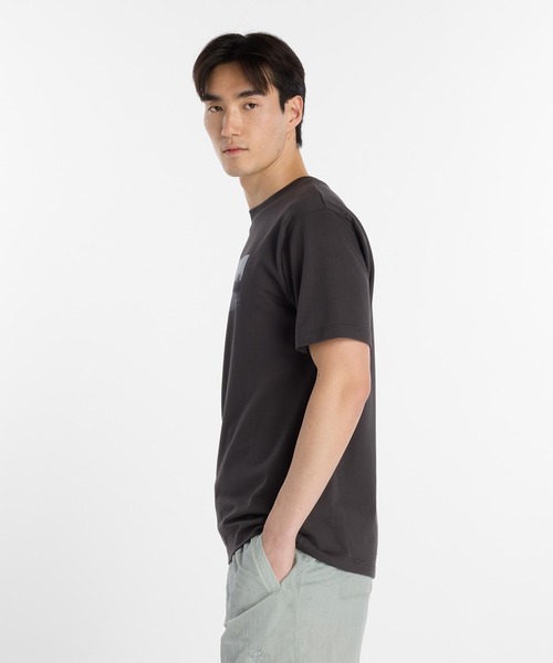 NEW BALANCE(ニューバランス)の「大谷翔平シグネチャーフォト半袖Tシャツ3(Tシャツ/カットソー・メンズ・スミクロ・SMALL/MEDIUM/LARGE/X-LARGE/XX-LARGE/XXX-LARGE)」の2枚目の写真
