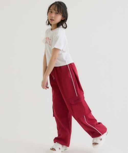PINK-latte(ピンクラテ)の「【接触冷感】キラキラカレッジリンガー半袖Tシャツ(Tシャツ/カットソー・キッズ・ミント/チャコール/オフホワイト/ライトピンク・120cm/140cm/150cm/160cm/130cm)」の17枚目の写真
