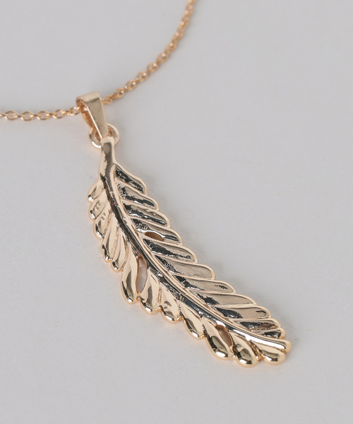 Spick & Span(スピックアンドスパン)の「gren by M / グリンバイエム 別注フェザートップネックレス*(ネックレス・レディース・ゴールド・FREE)」の7枚目の写真