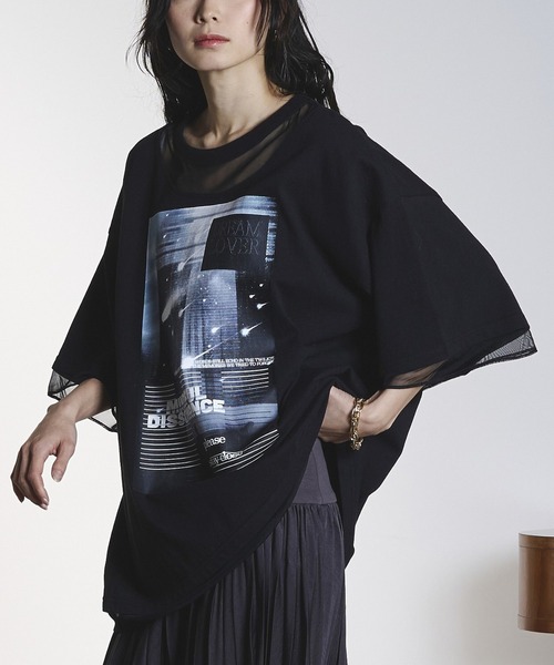 OKIRAKU(オキラク)の「(OKIRAKU×ROSEBUD)MESH MIX GRAPHIC TEE(Tシャツ/カットソー・レディース・ブラック/ホワイト・ONE SIZE)」の2枚目の写真